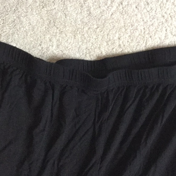 Black leggings - Picture 2 of 3